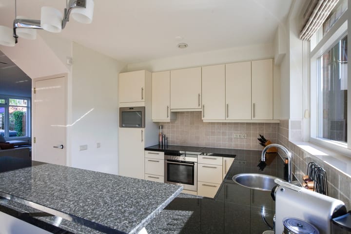 Foto 23 van Molenaarsgraafstraat 4