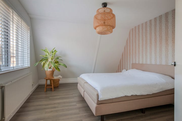 Foto 29 van Molenaarsgraafstraat 4