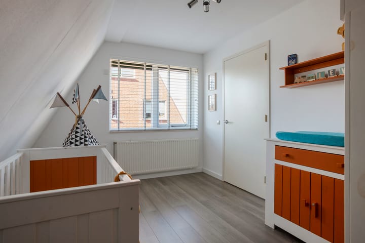 Foto 33 van Molenaarsgraafstraat 4