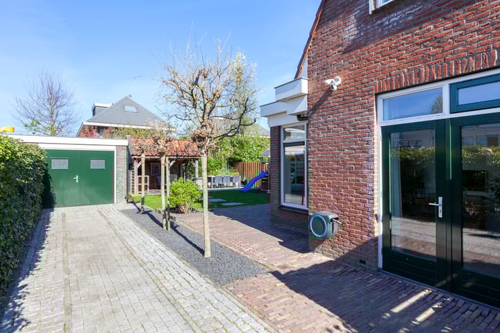 Foto 58 van Molenaarsgraafstraat 4