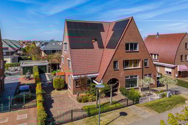 Foto 61 van Molenaarsgraafstraat 4