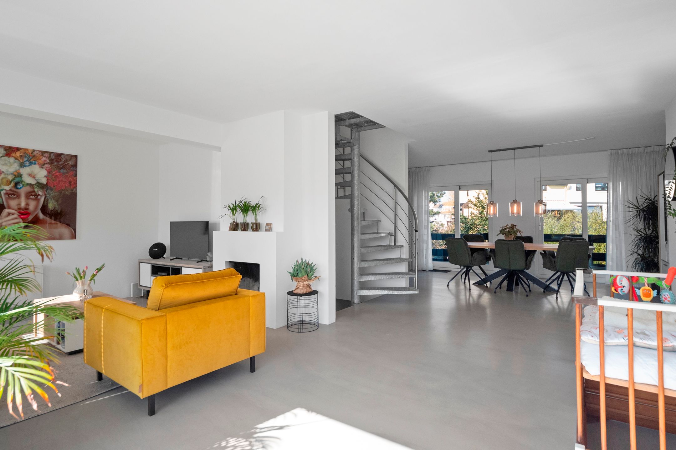 Foto 24 van Pluto 16