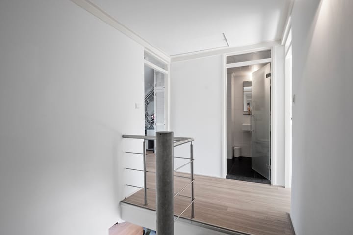 Foto 35 van Pluto 16