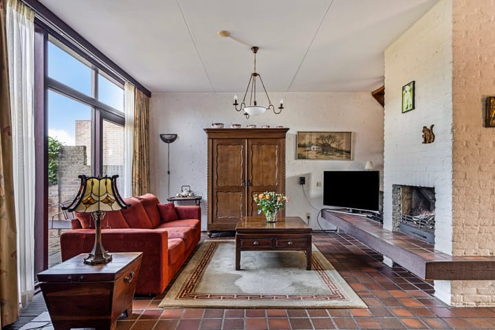 Foto 2 van Zonnebloem 62