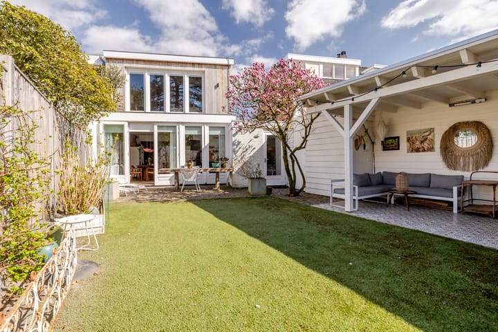 Photo 2 of Ulvenhoutselaan 54