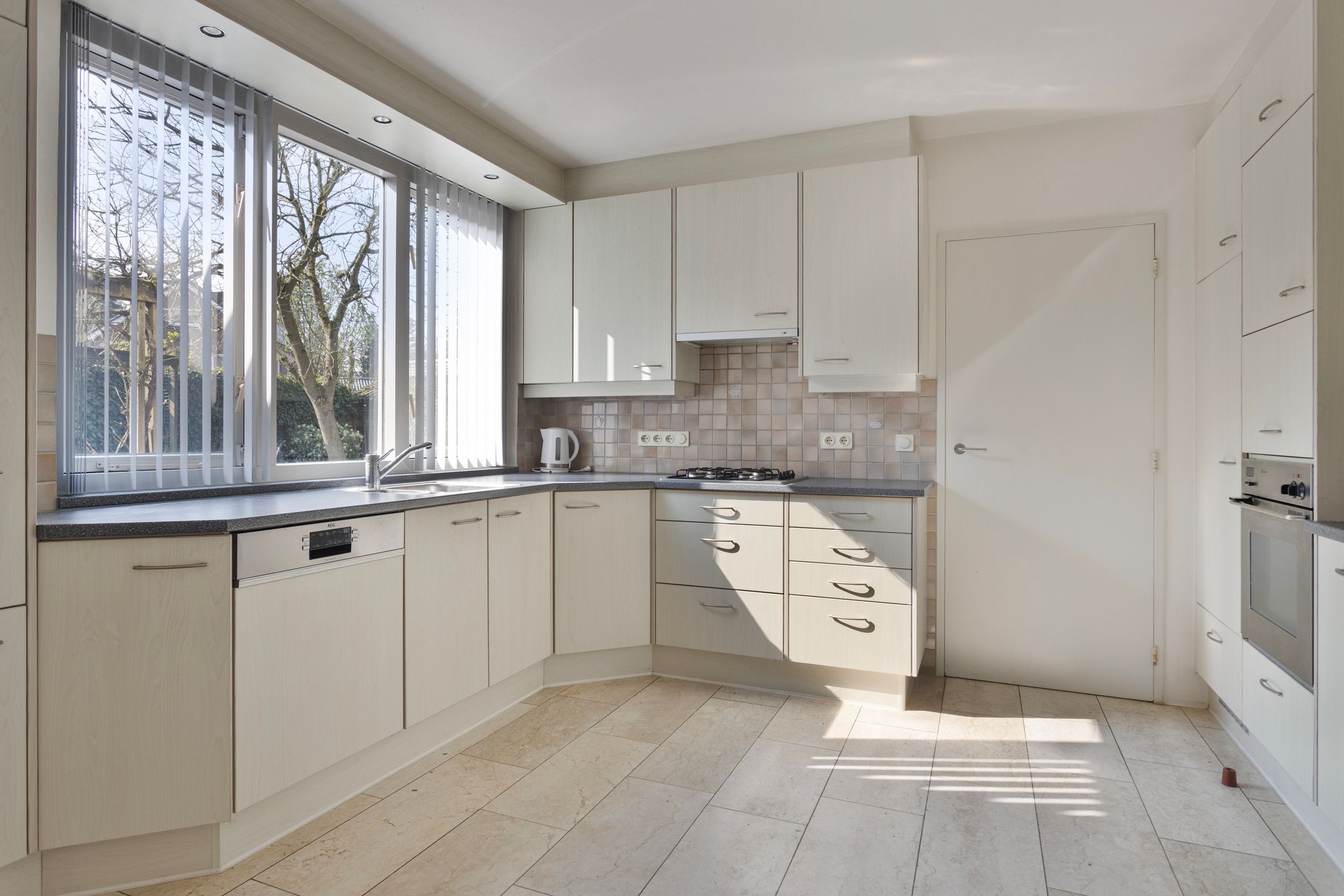 Photo 9 of Lodewijk van Deysseldreef 26