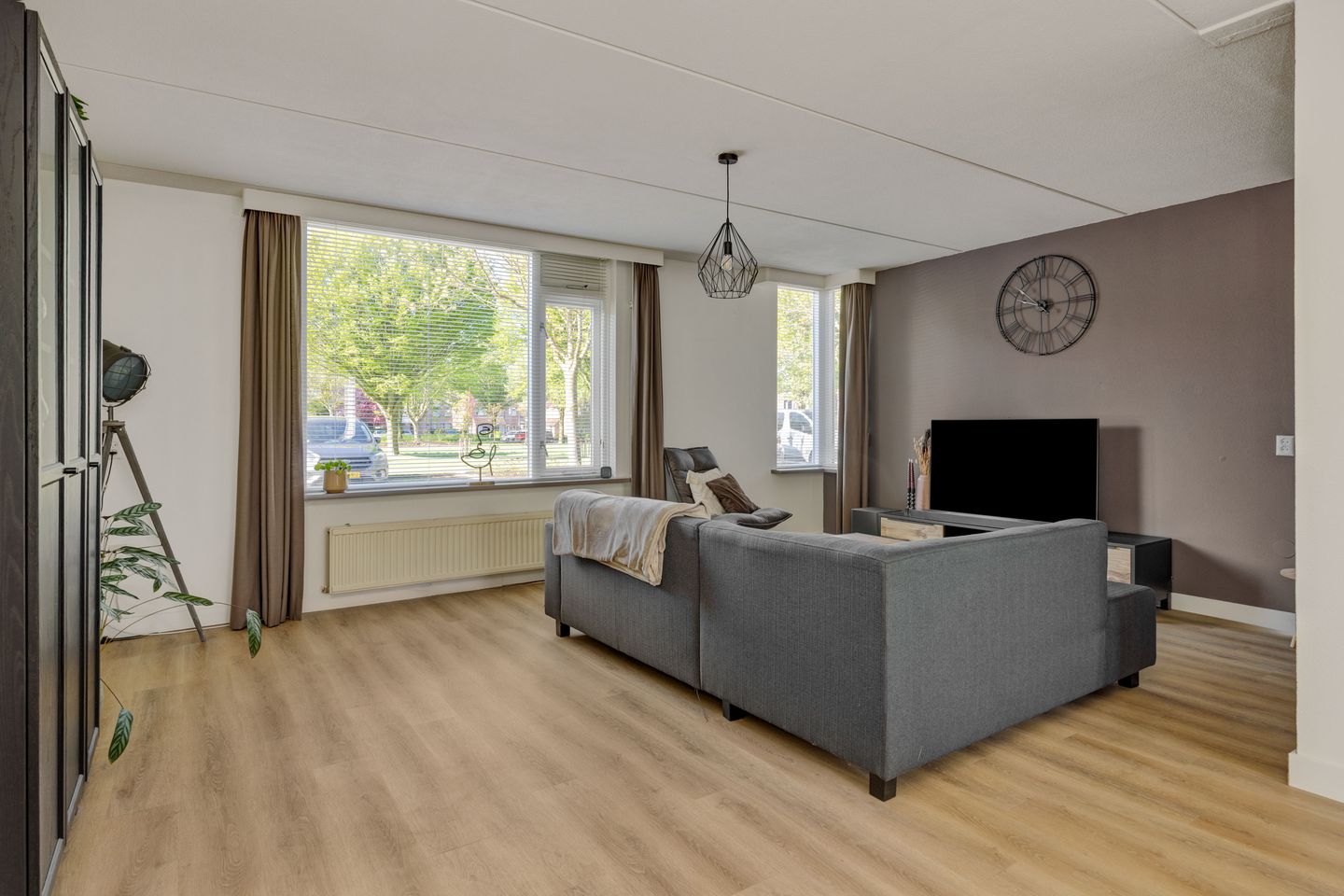 Foto 10 van Avondrood 12