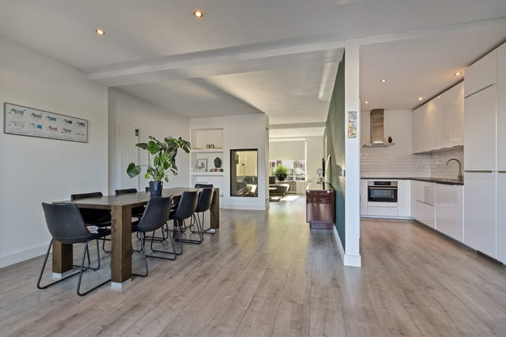 Foto 2 van Burgemeester Bloemartsstraat 18