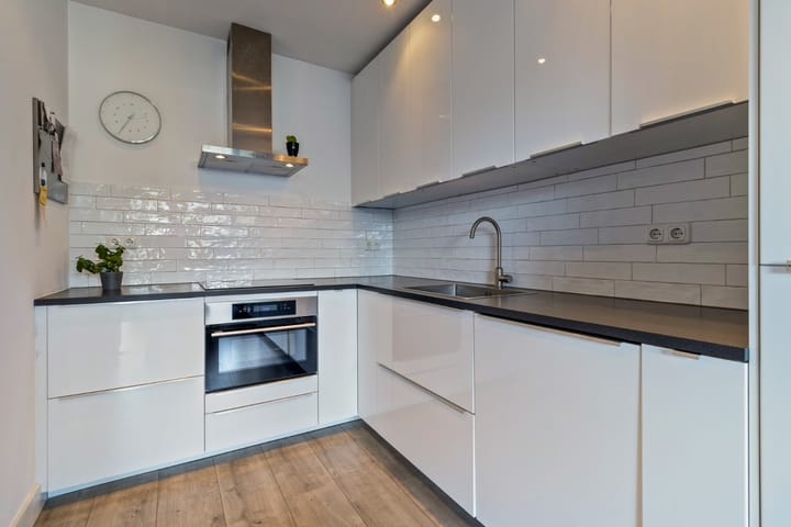 Foto 8 van Burgemeester Bloemartsstraat 18