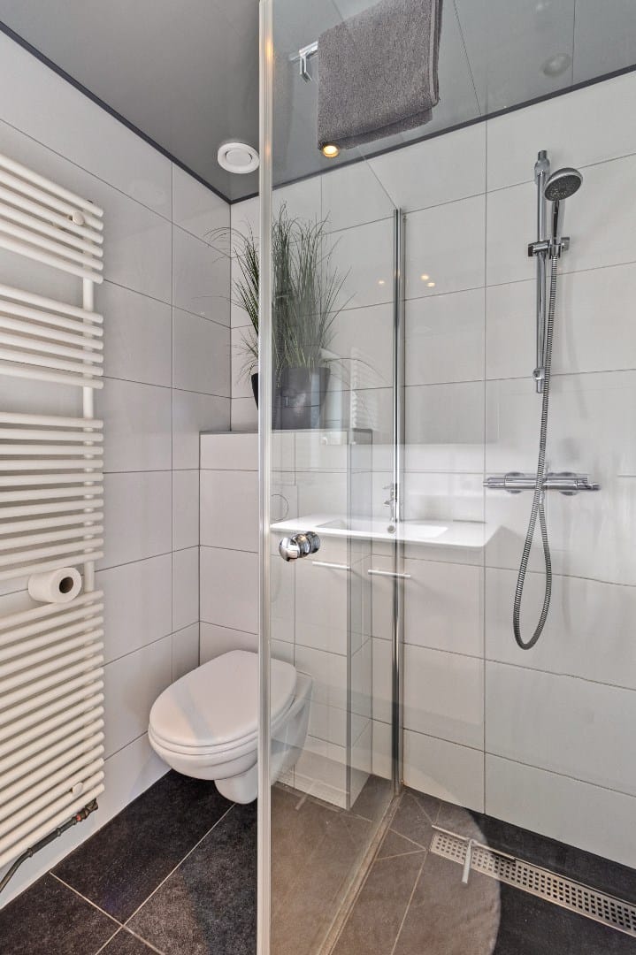 Foto 17 van Burgemeester Bloemartsstraat 18