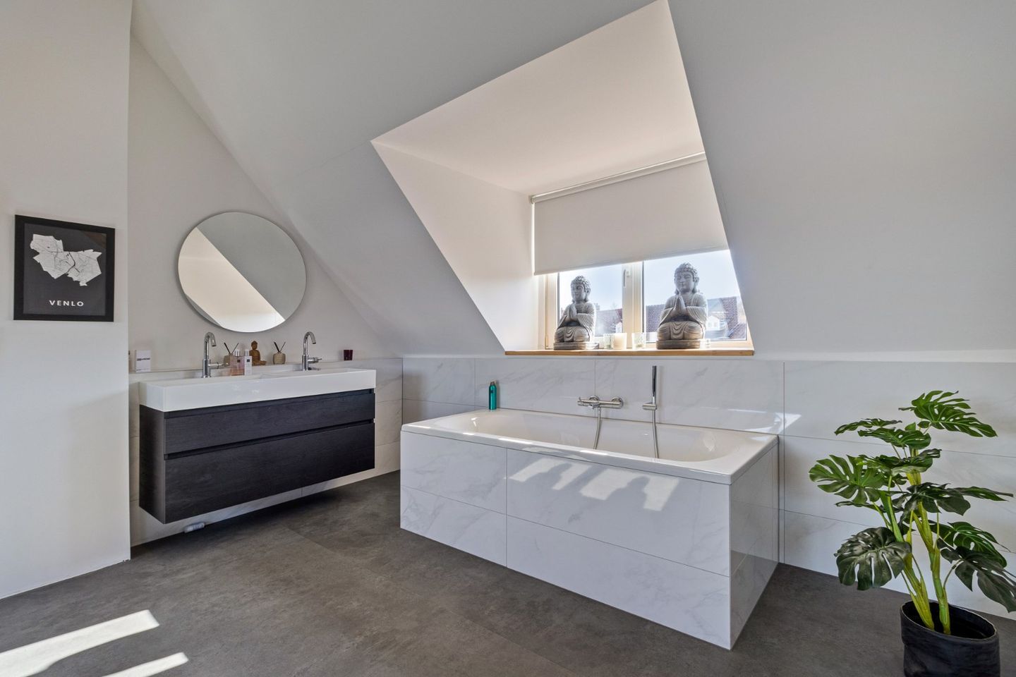 Foto 20 van Burgemeester Bloemartsstraat 18