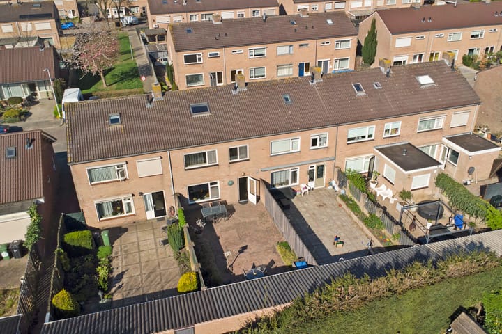 Foto 35 van Irenestraat 13