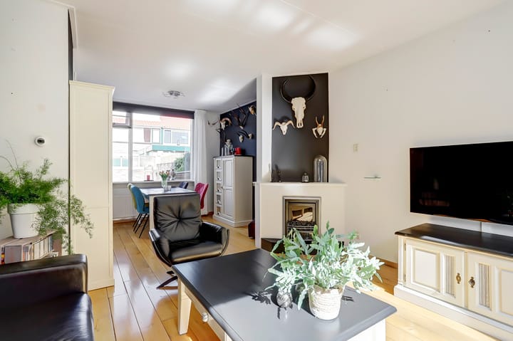 Foto 10 van van Rijnstraat 3