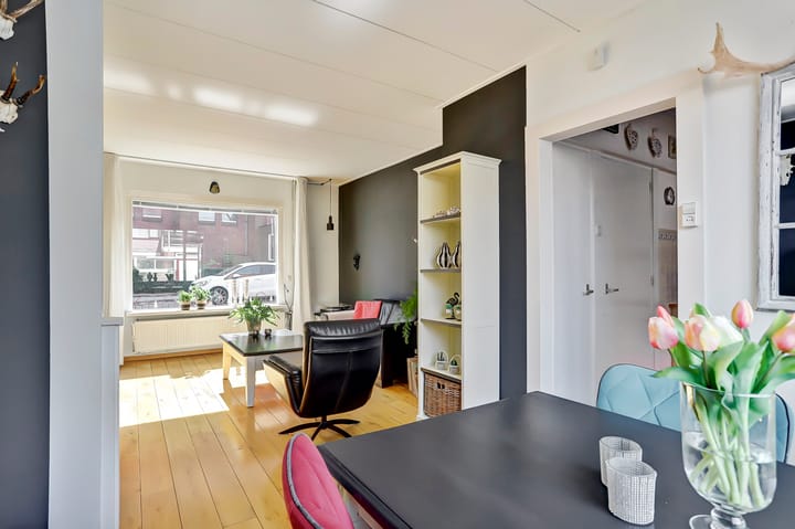 Foto 14 van van Rijnstraat 3