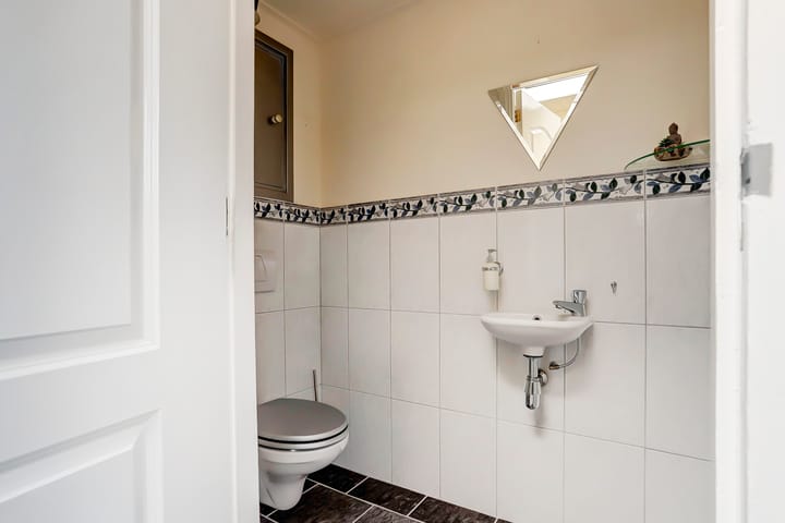 Foto 22 van van Rijnstraat 3