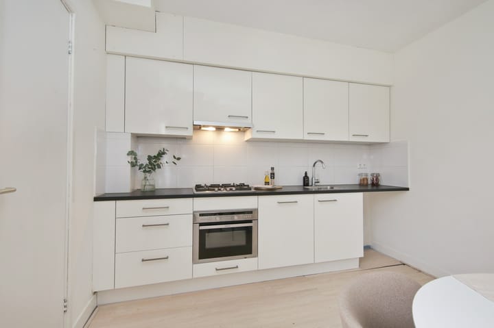 Photo 6 of Zaanstraat 146