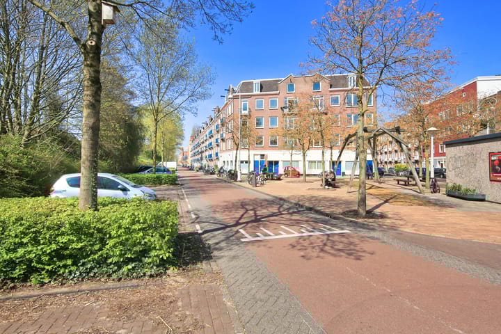 Photo 30 of Zaanstraat 146