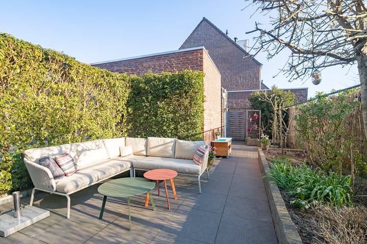 Photo 16 of Steenuil 47