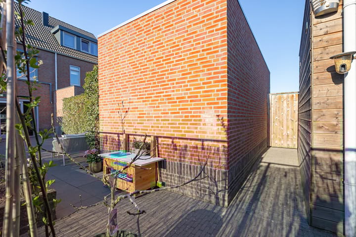 Photo 19 of Steenuil 47