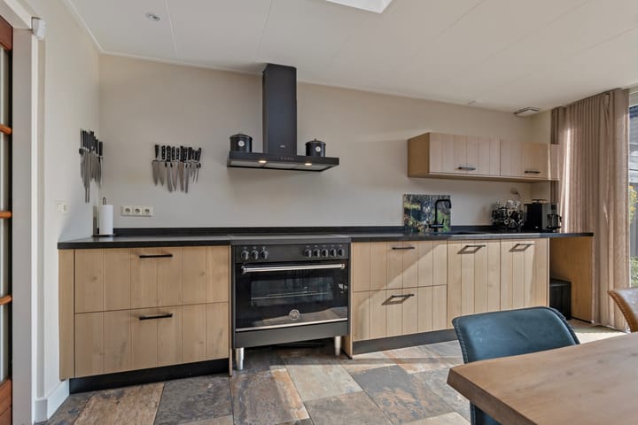 Foto 9 van Odemarusstraat 6