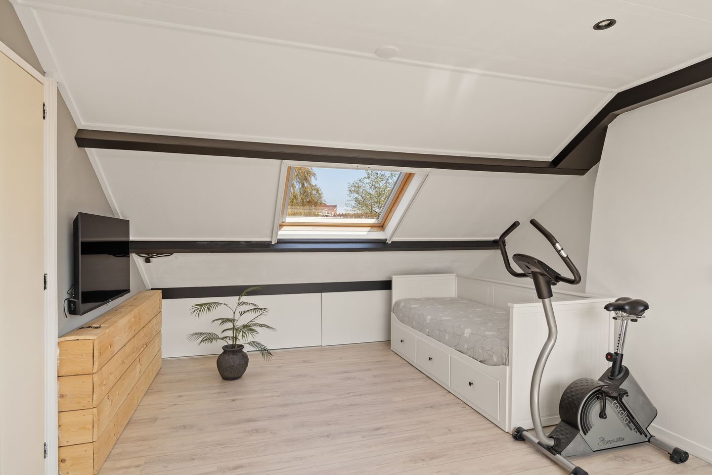 Foto 29 van Vijverlaan 6