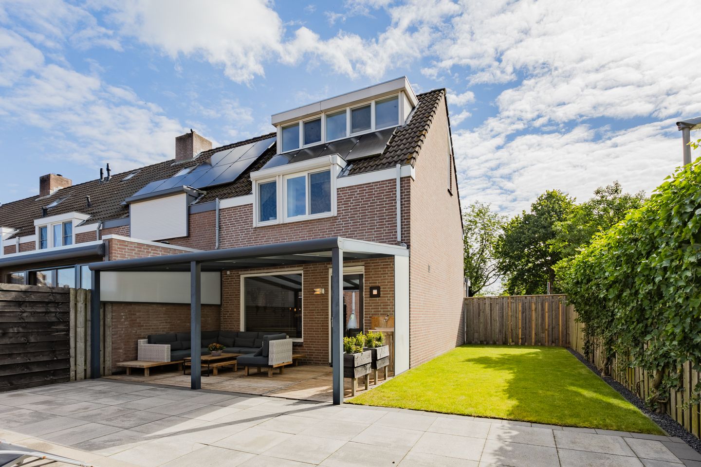 Foto 4 van Van Limburg Stirumlaan 1