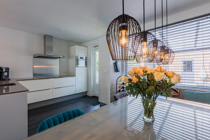 Foto 11 van Van Limburg Stirumlaan 1