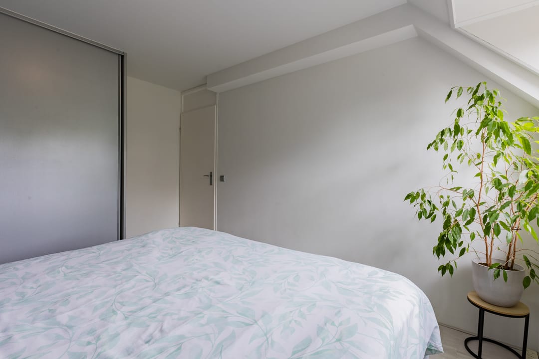 Foto 16 van Van Limburg Stirumlaan 1