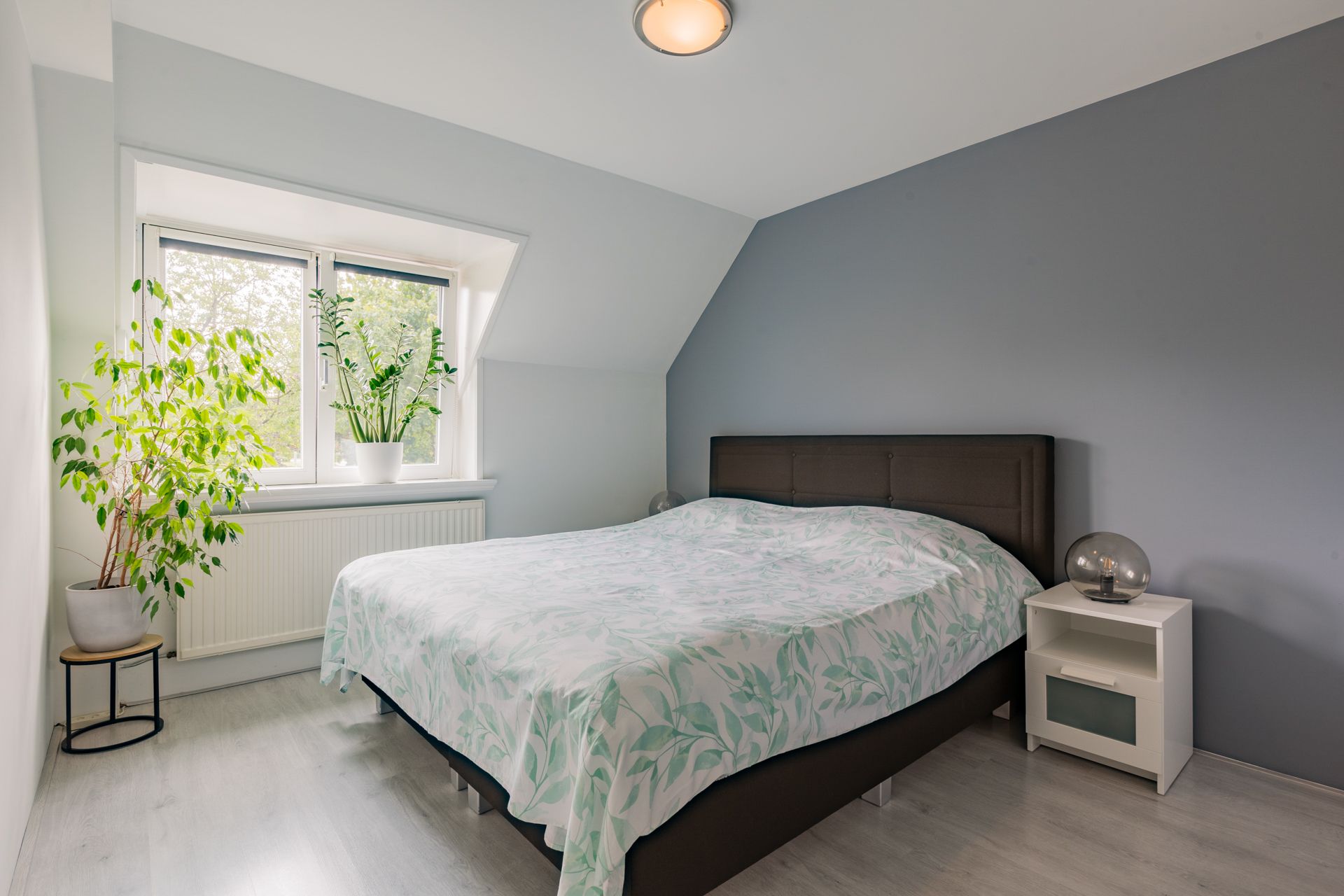 Foto 18 van Van Limburg Stirumlaan 1