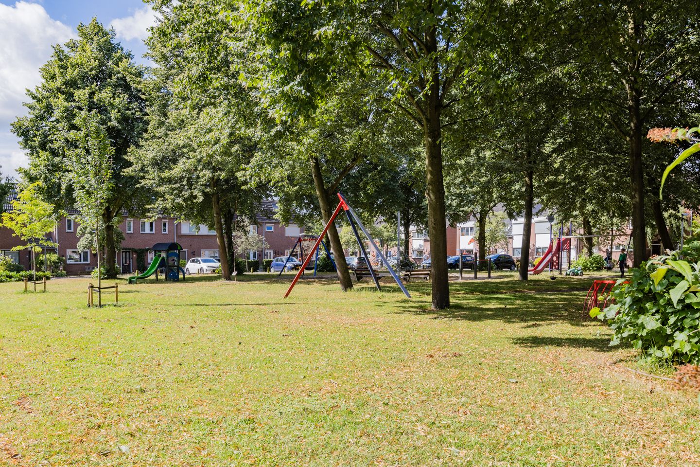 Foto 44 van Van Limburg Stirumlaan 1