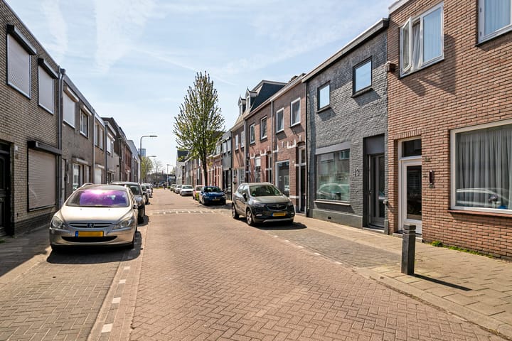 Foto 38 van Noord-Besterdstraat 43