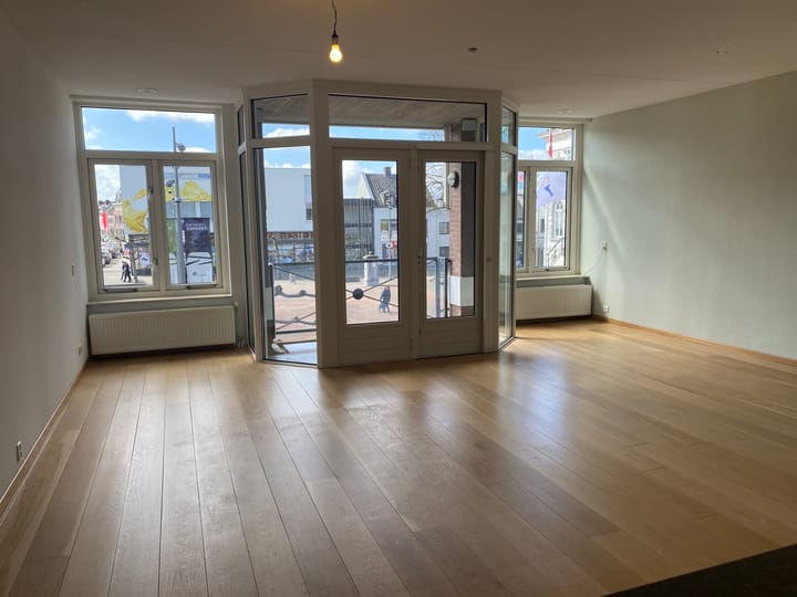 Photo 10 of Markt 19-B