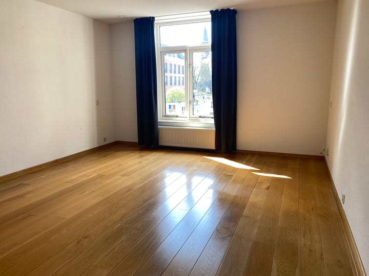 Photo 14 of Markt 19-B