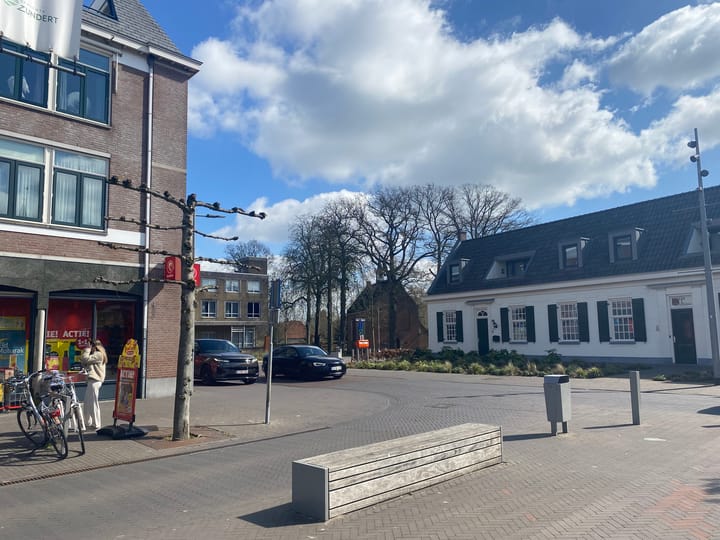 Photo 24 of Markt 19-B