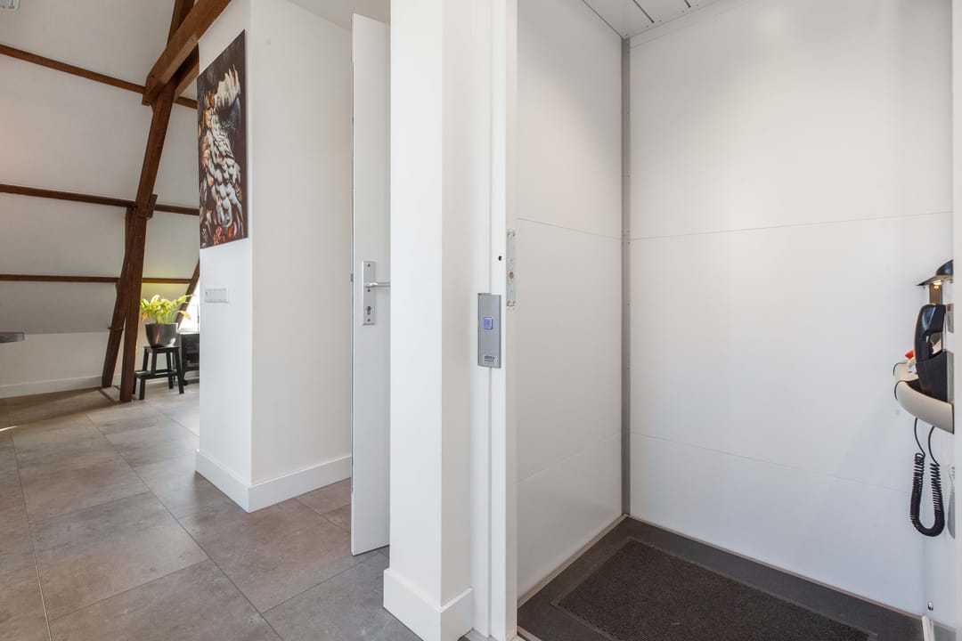 Photo 16 of Binderseind 36-B