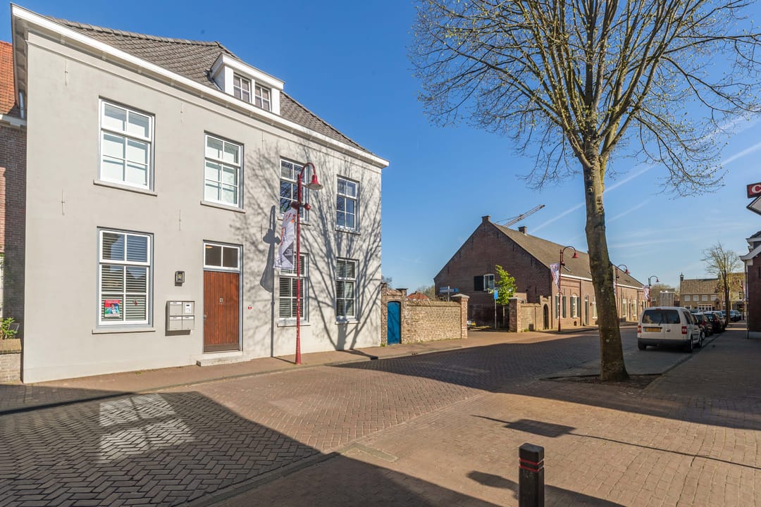 Photo 23 of Binderseind 36-B