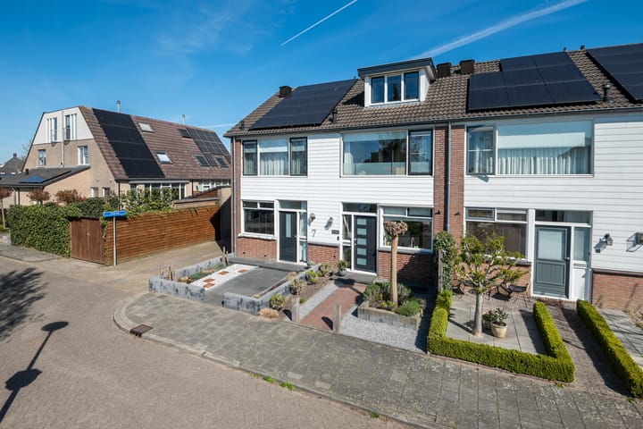 Foto 2 van Kerkeland 9