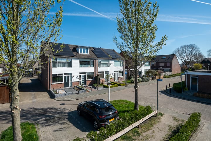 Photo 34 of Kerkeland 9