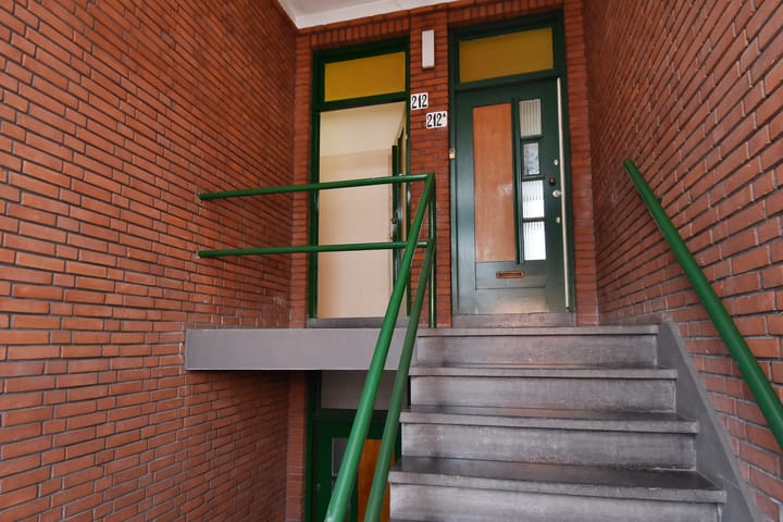 Foto 2 van Oudemansstraat 212