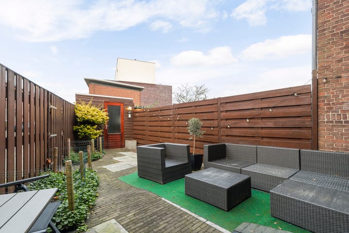 Foto 30 van Madoerastraat 40