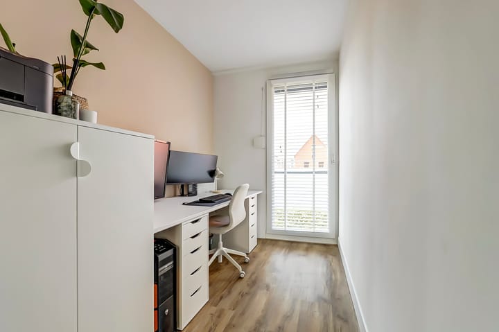 Foto 26 van Van Hoevestraat 9