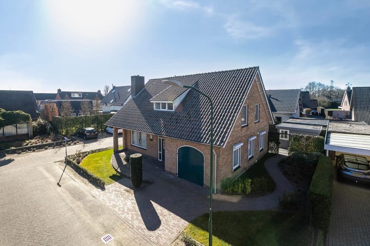 Photo 4 of Rogstraat 1