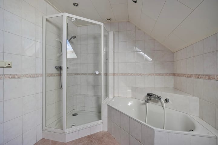 Foto 21 van Rogstraat 1