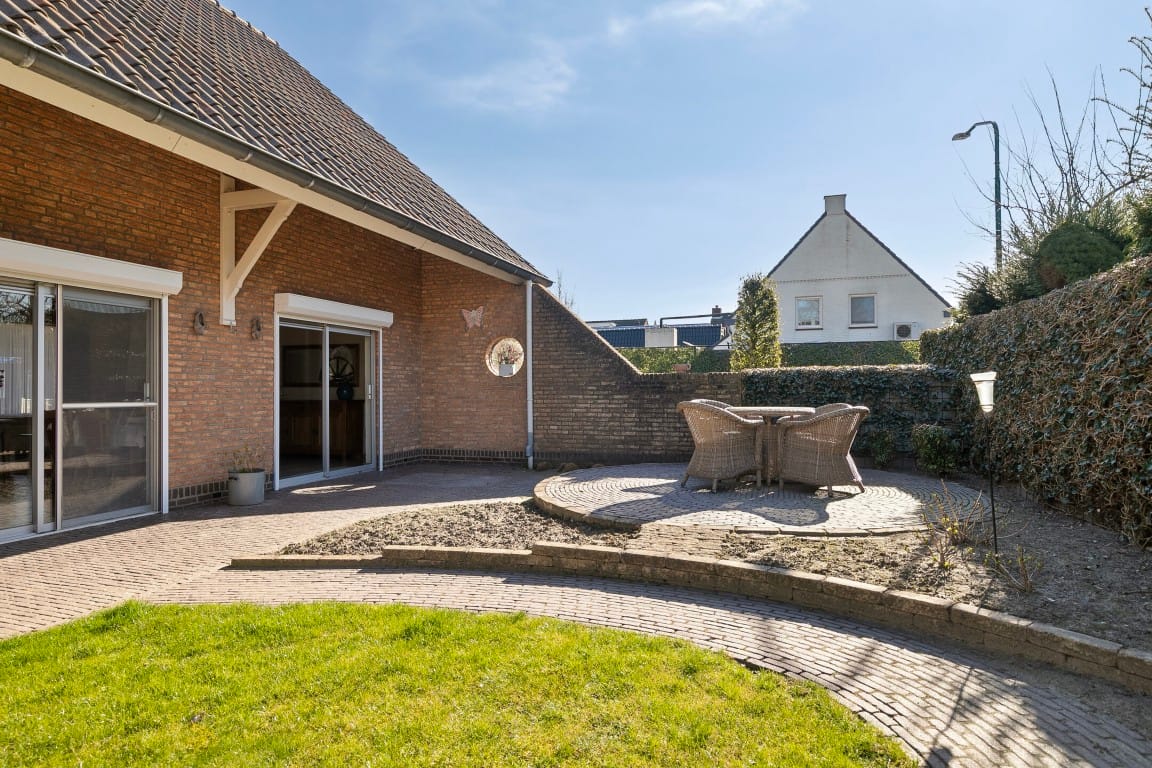 Foto 24 van Rogstraat 1