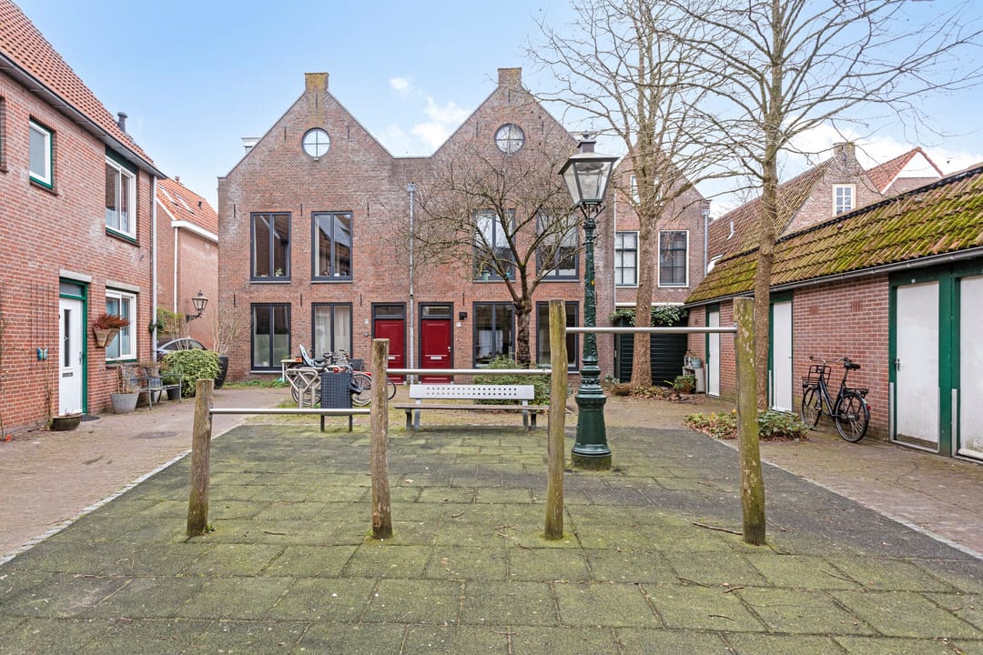 Foto 2 van Van der Lubbehof 27-B