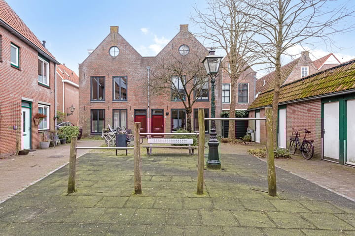 Foto 2 van Van der Lubbehof 27-B