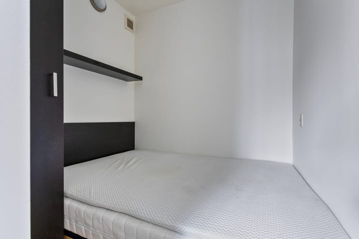 Photo 17 of Van der Lubbehof 27-B