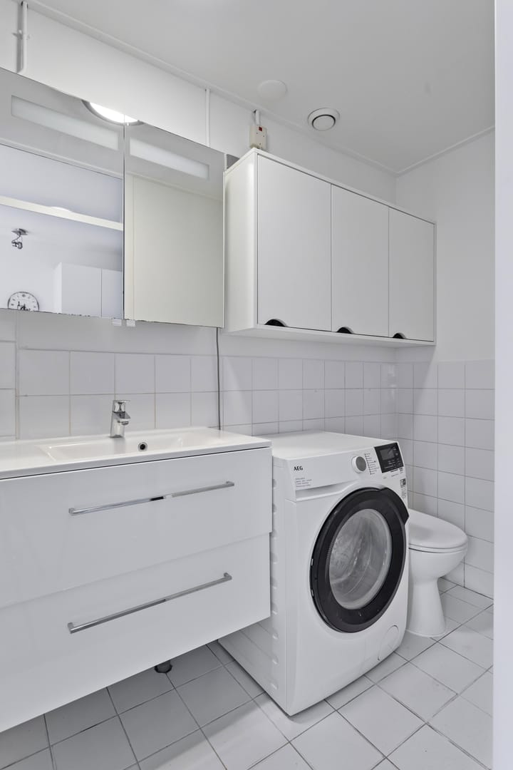 Photo 21 of Van der Lubbehof 27-B