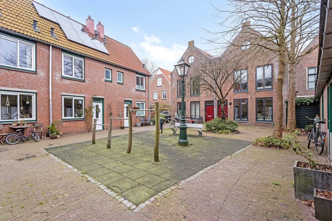 Foto 23 van Van der Lubbehof 27-B