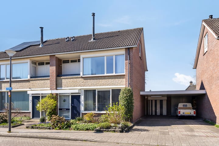 Photo 1 of Anjelier 30